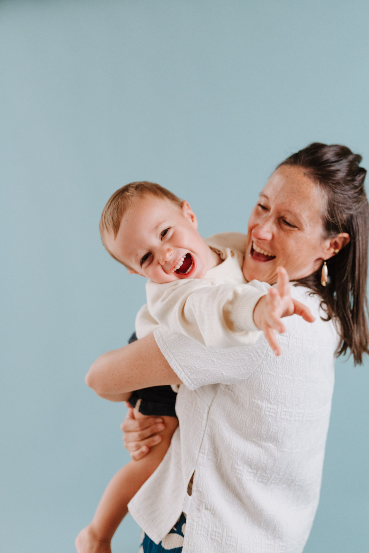 comment se déroule une séance photo en famille au studio grenoble