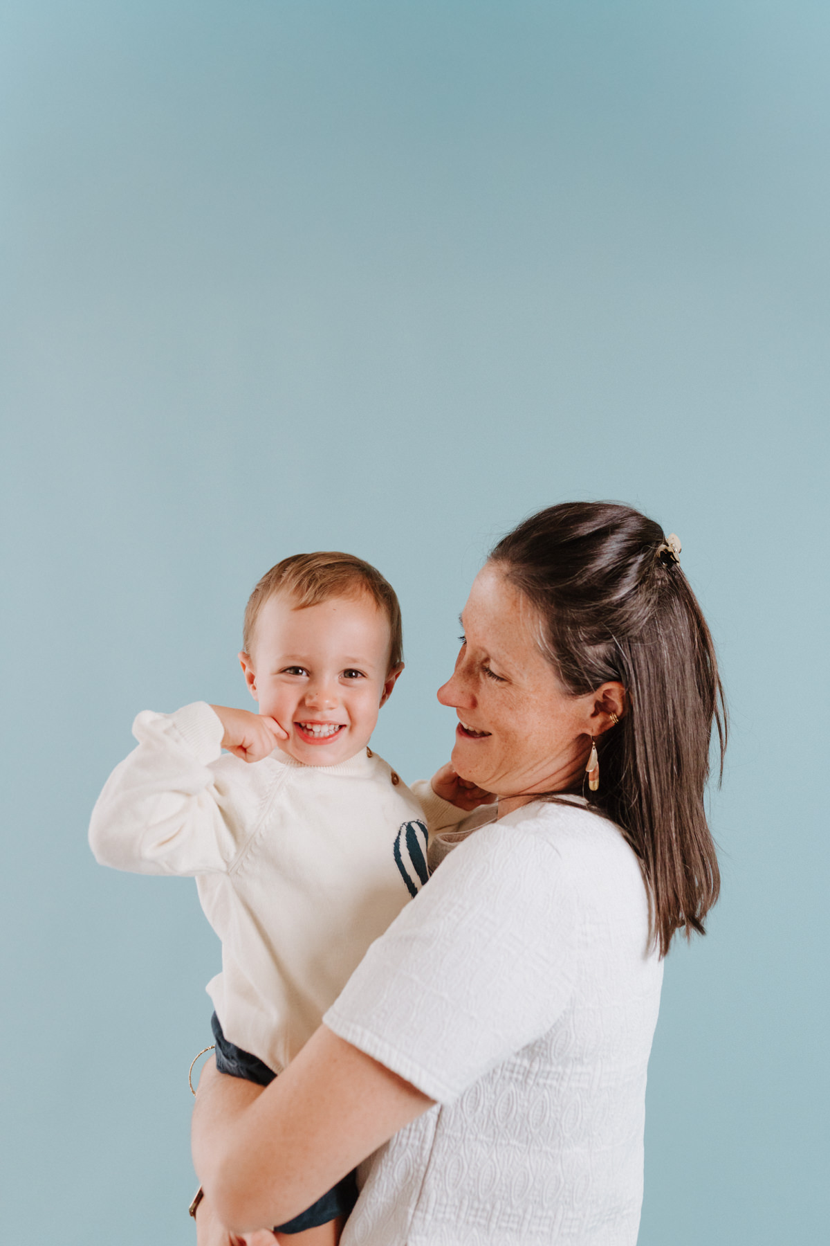 comment se déroule une séance photo en famille au studio grenoble