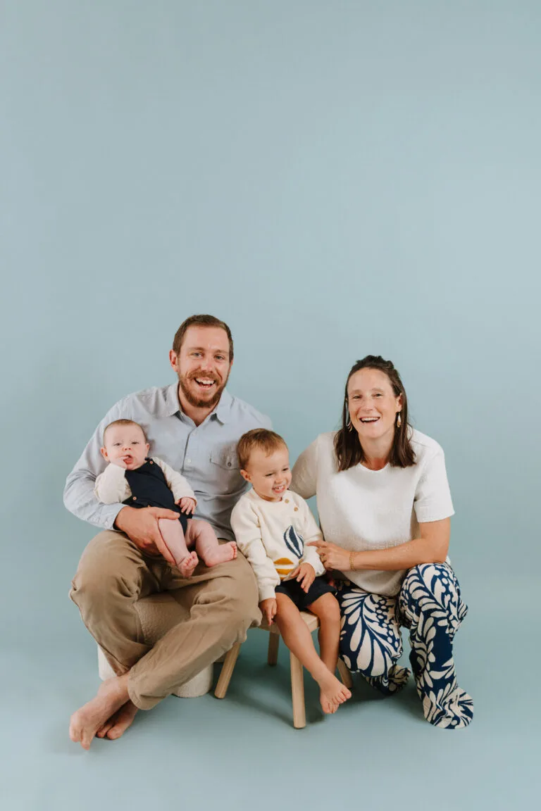 comment se déroule une séance photo en famille au studio grenoble
