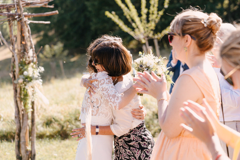 reportage mariage cérémonie laïque grange aux fées autrans