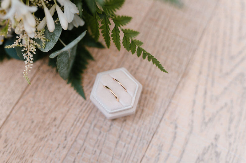 alliances mariés préparatifs grange aux fées