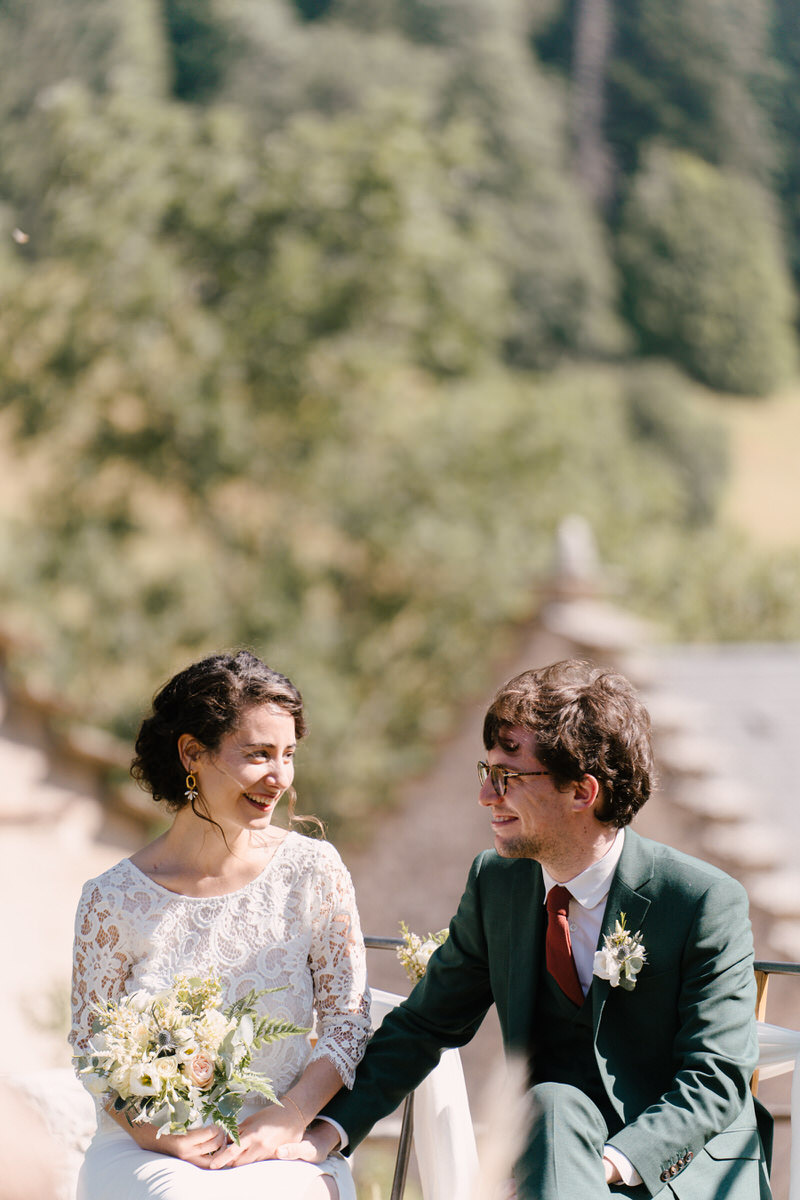 mariage cérémonie laïque grange aux fées soleil printemps