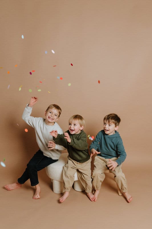 séance photo d'une fratrie de 3 garçons à Grenoble