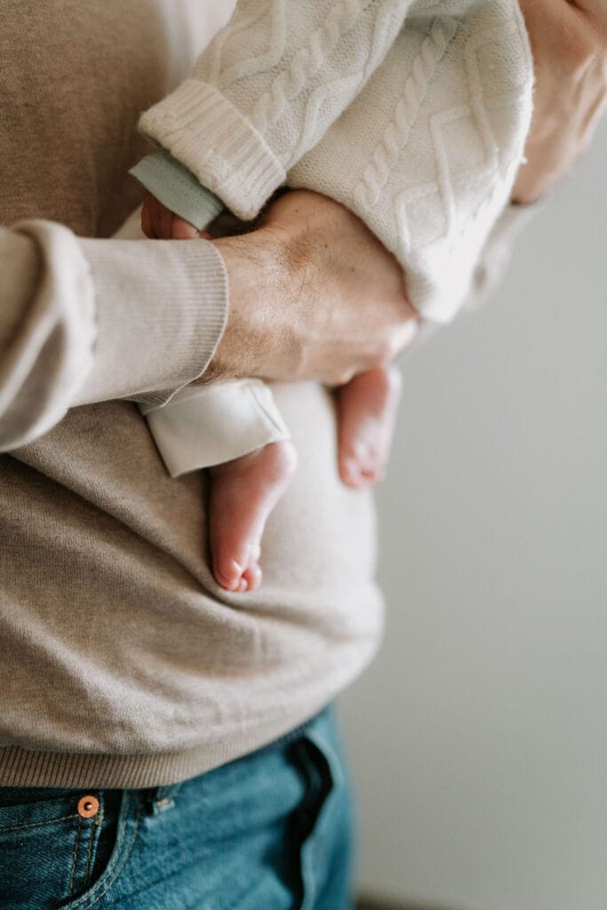 Quand faire une séance photo naissance à domicile douce et naturelle