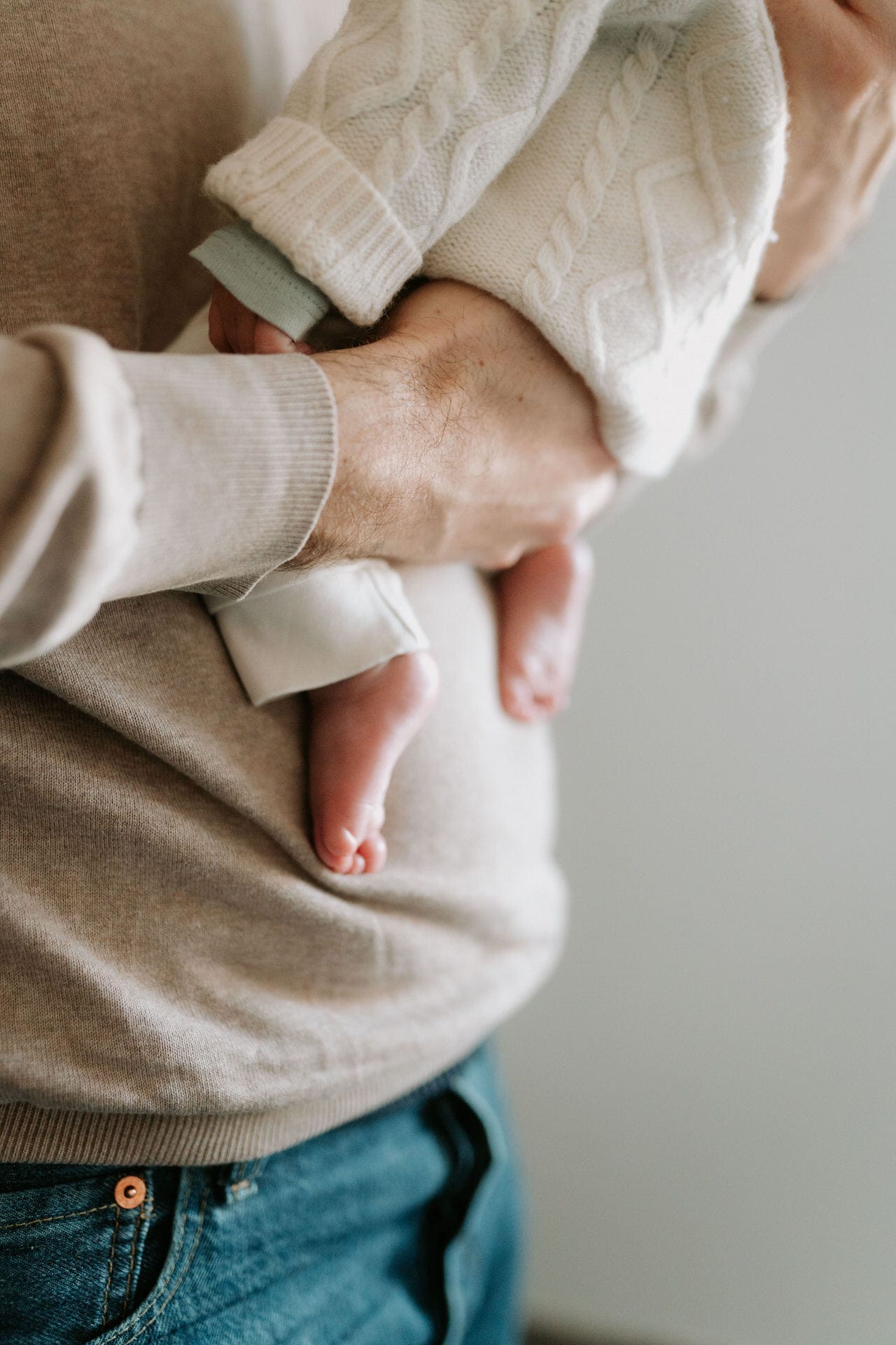 Quand faire une séance photo naissance à domicile douce et naturelle